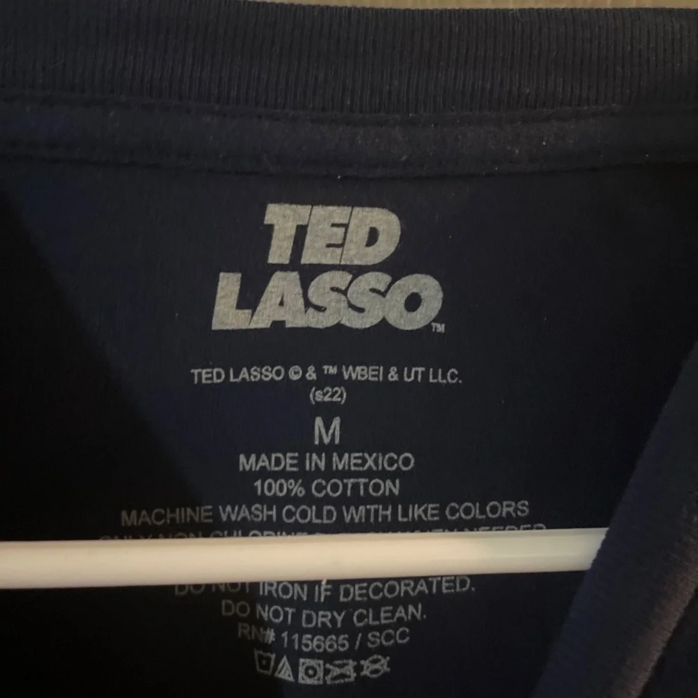 Official Ted Lasso T Shirt Team Lasso Men's Medium Navy Blue